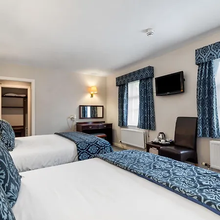 Mariners Hotel Haverfordwest Exterior photo