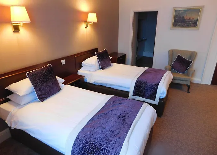Mariners Hotel